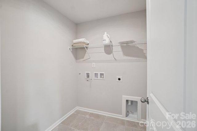 372 Creekview Road, Hendersonville, NC 28792