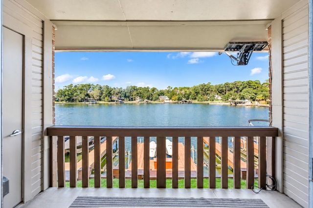 801 River Road 112F, Montgomery, TX 77356