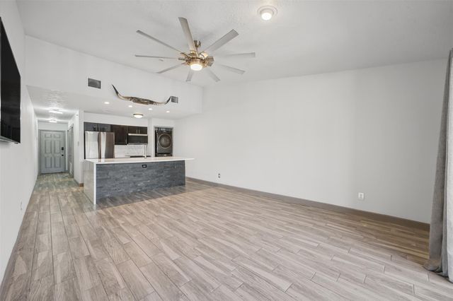 801 River Road 112F, Montgomery, TX 77356