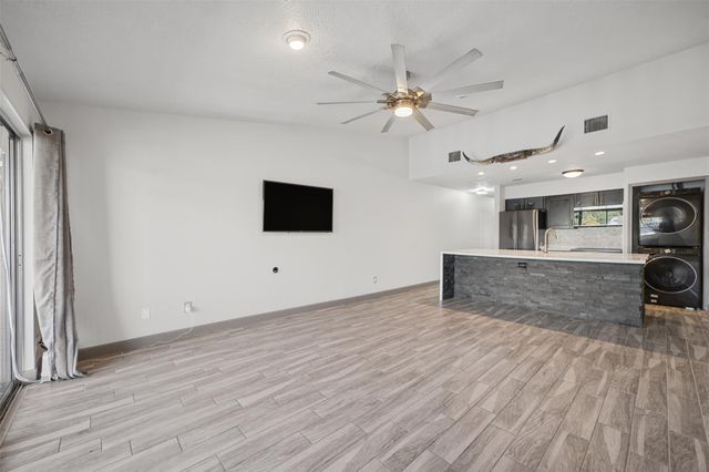 801 River Road 112F, Montgomery, TX 77356