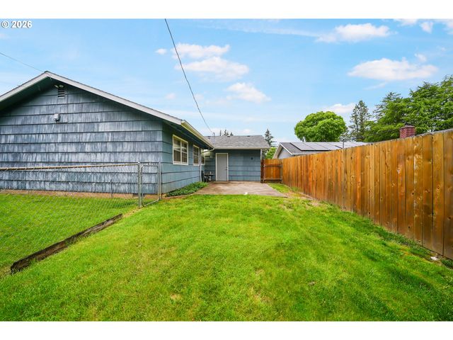 12910 Se CENTER St, Portland, OR 97236