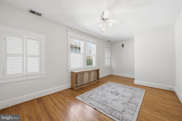 1526 N EDGEWOOD ST, Arlington, VA 22201