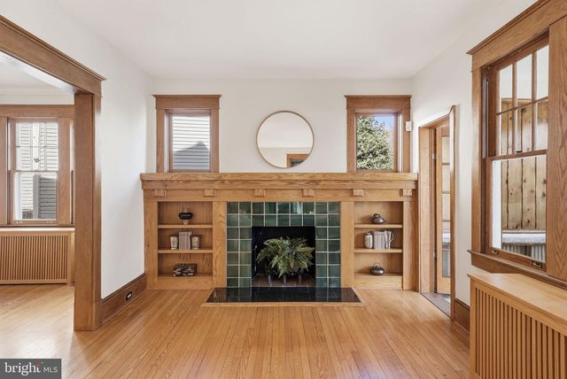 1526 N EDGEWOOD ST, Arlington, VA 22201