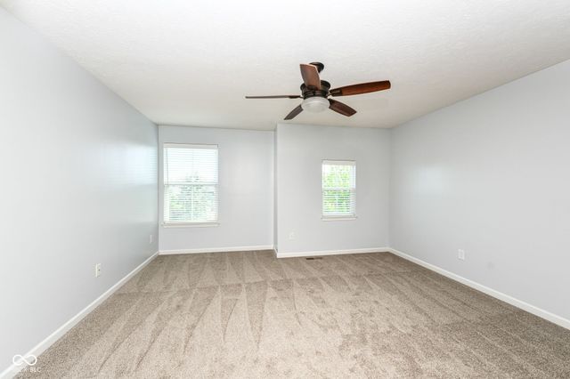 11946 Eaglerun Way, Zionsville, IN 46077