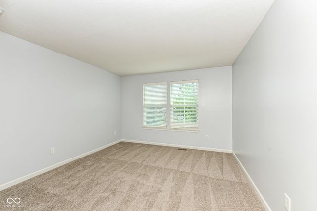 11946 Eaglerun Way, Zionsville, IN 46077