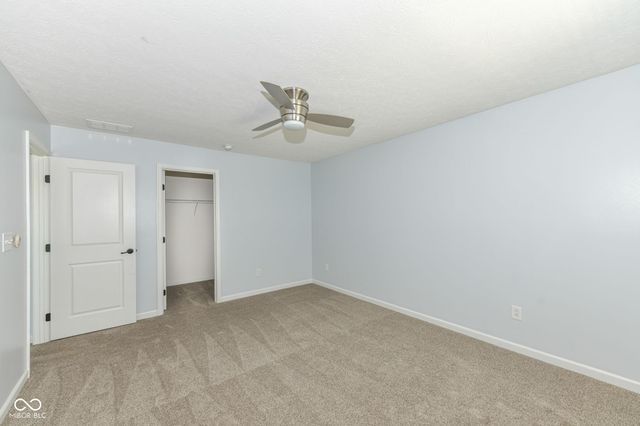 11946 Eaglerun Way, Zionsville, IN 46077