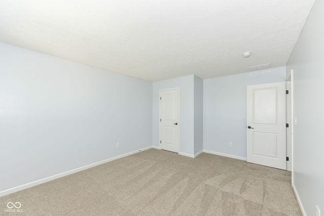 11946 Eaglerun Way, Zionsville, IN 46077