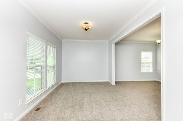 11946 Eaglerun Way, Zionsville, IN 46077