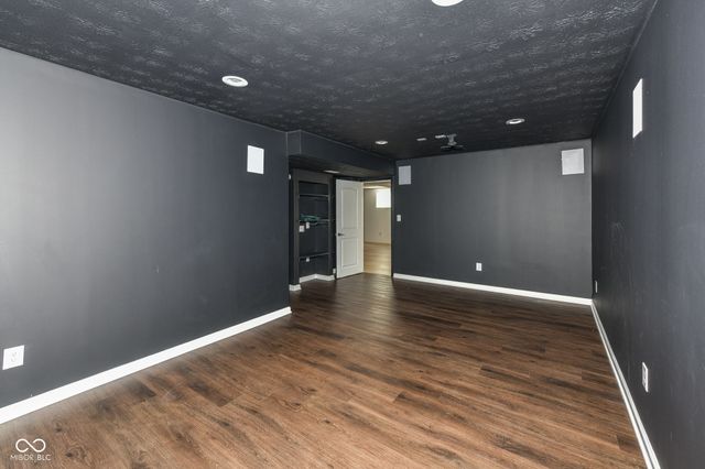 11946 Eaglerun Way, Zionsville, IN 46077
