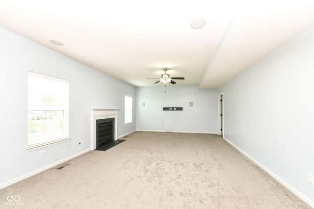 11946 Eaglerun Way, Zionsville, IN 46077