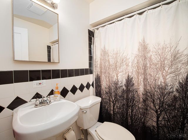 1277 Prospect Place, North College Hill, OH 45231