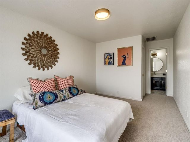 11403 Springhollow Road 201, Oklahoma City, OK 73120
