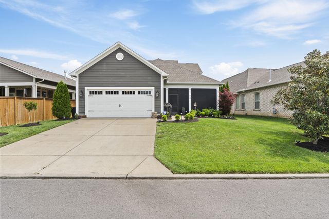 1543 Drakes Creek Rd, Hendersonville, TN 37075