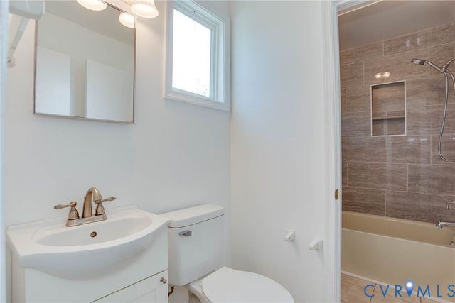 3909 Longleaf Dr, Henrico, VA 23294