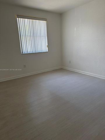 2903 SE 17th Ave 206, Homestead, FL 33035