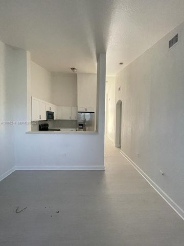 2903 SE 17th Ave 206, Homestead, FL 33035