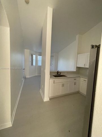 2903 SE 17th Ave 206, Homestead, FL 33035