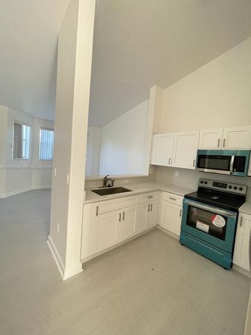 2903 SE 17th Ave 206, Homestead, FL 33035