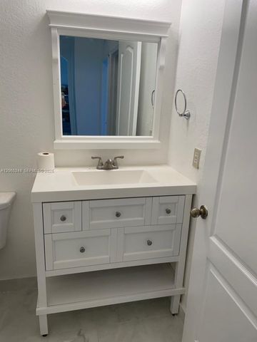 2903 SE 17th Ave 206, Homestead, FL 33035