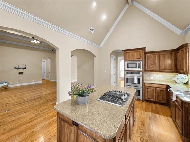 2555 Amberwood Drive, Beaumont, TX 77713