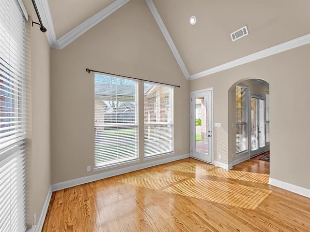 2555 Amberwood Drive, Beaumont, TX 77713