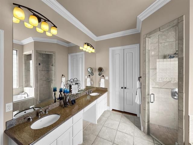 2555 Amberwood Drive, Beaumont, TX 77713