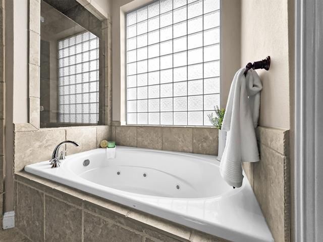 2555 Amberwood Drive, Beaumont, TX 77713