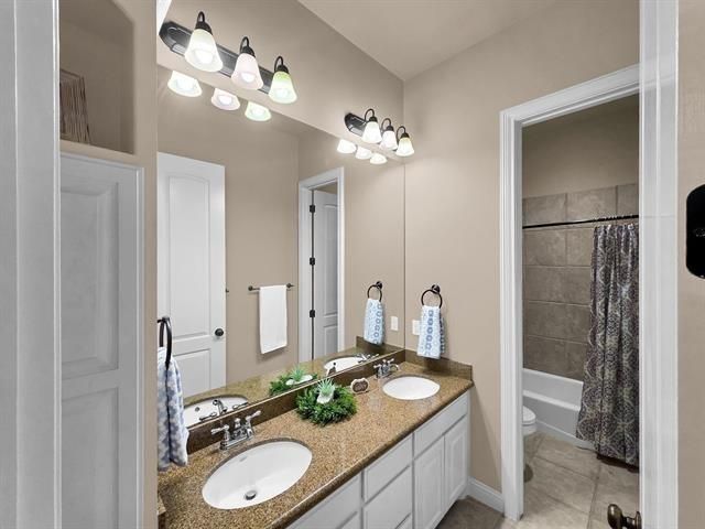 2555 Amberwood Drive, Beaumont, TX 77713