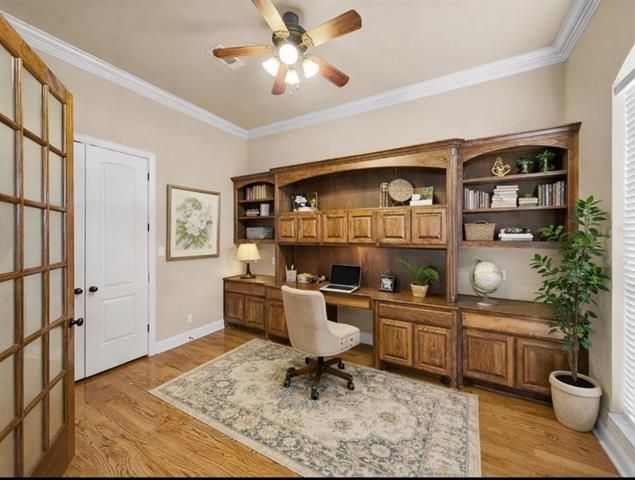 2555 Amberwood Drive, Beaumont, TX 77713