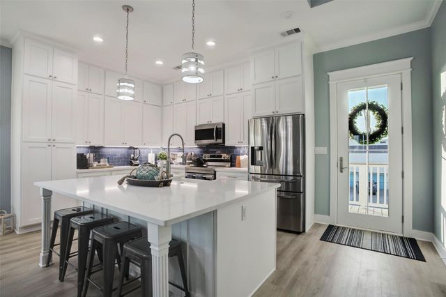 16515 Nassau Way, Jamaica Beach, TX 77554