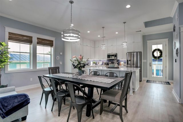 16515 Nassau Way, Jamaica Beach, TX 77554