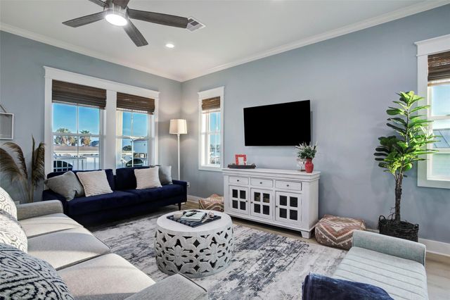 16515 Nassau Way, Jamaica Beach, TX 77554