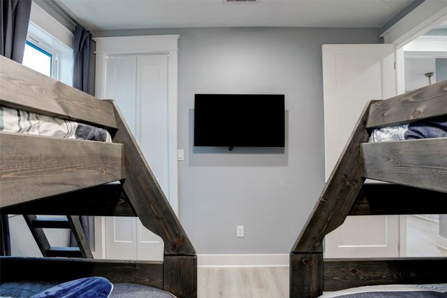 16515 Nassau Way, Jamaica Beach, TX 77554