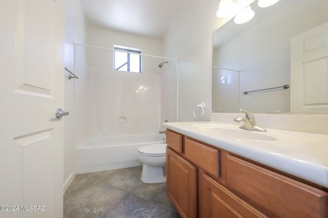 665 E Weckl Place, Tucson, AZ 85704