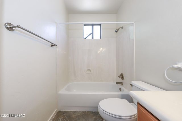 665 E Weckl Place, Tucson, AZ 85704