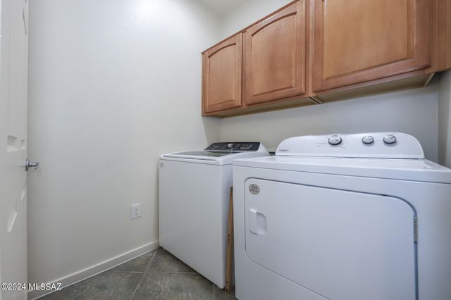 665 E Weckl Place, Tucson, AZ 85704