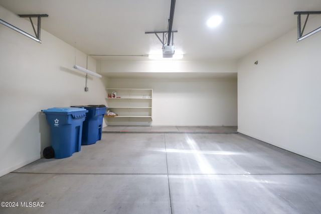 665 E Weckl Place, Tucson, AZ 85704