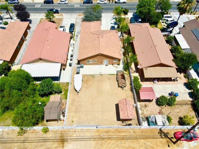 339 7th Street, Perris, CA 92571