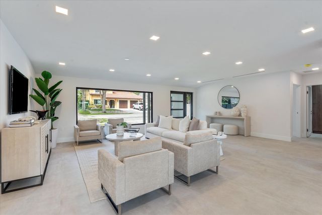 1032 SE 13th Terrace, Fort Lauderdale, FL 33316