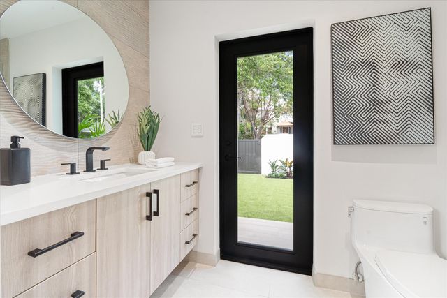1032 SE 13th Terrace, Fort Lauderdale, FL 33316