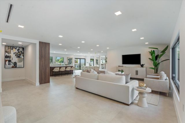 1032 SE 13th Terrace, Fort Lauderdale, FL 33316