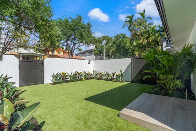 1032 SE 13th Terrace, Fort Lauderdale, FL 33316