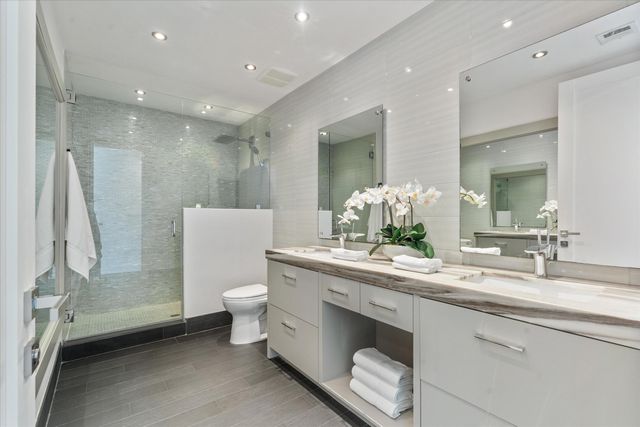 1032 SE 13th Terrace, Fort Lauderdale, FL 33316