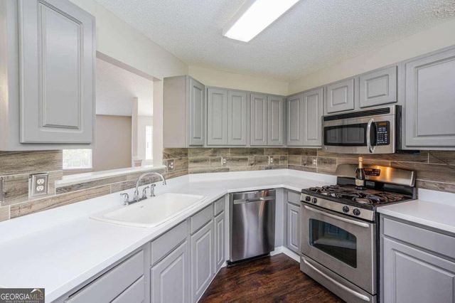 3272 Peach Court NW, Acworth, GA 30101
