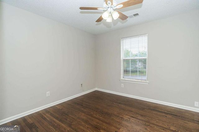 3272 Peach Court NW, Acworth, GA 30101