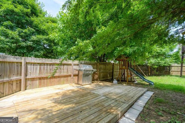 3272 Peach Court NW, Acworth, GA 30101