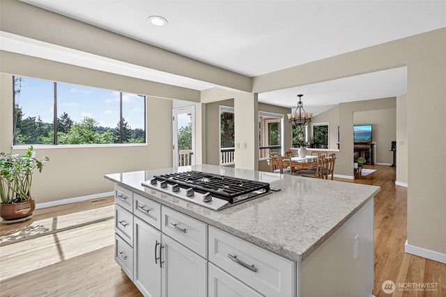 6162 144th Pl SE, Bellevue, WA 98006