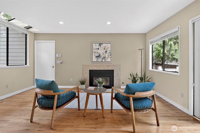 6162 144th Pl SE, Bellevue, WA 98006