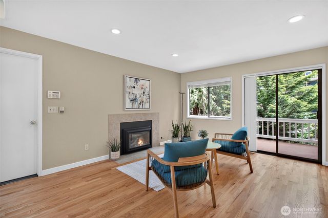 6162 144th Pl SE, Bellevue, WA 98006