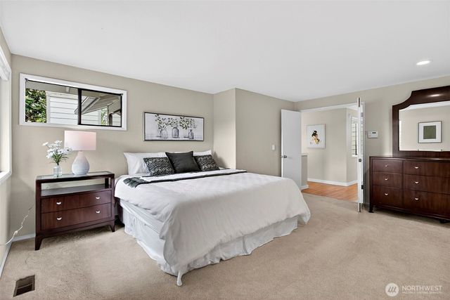 6162 144th Pl SE, Bellevue, WA 98006